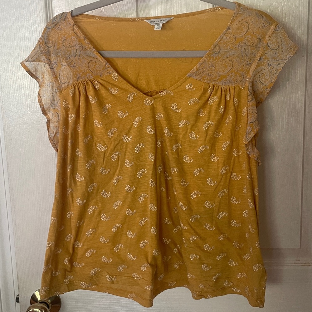 Lucky brandBoho chic beautiful  Mustard Yellow Floral Flutter Sleeve Blouse